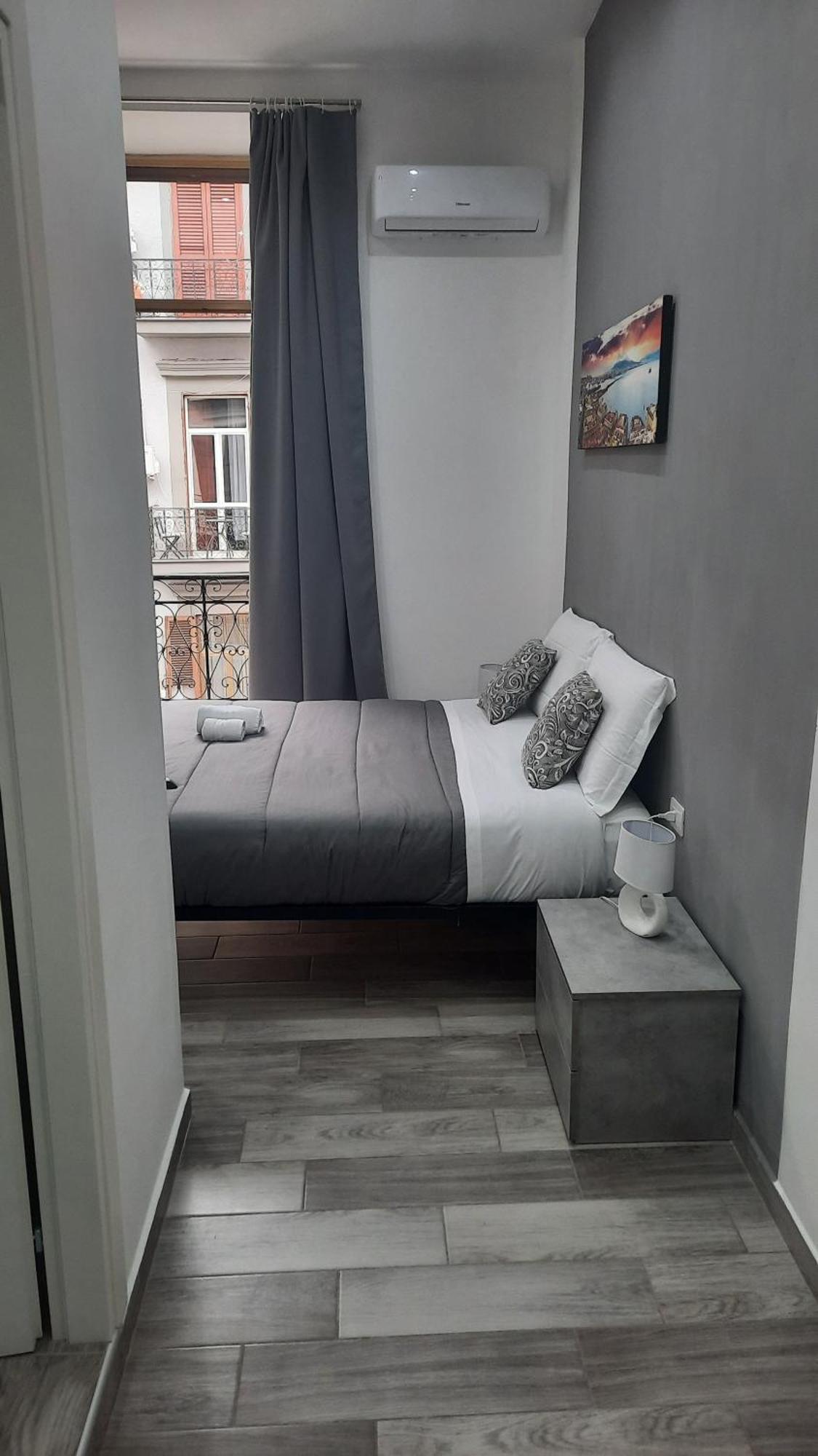 Casa Napul'E Hotell Neapel Exteriör bild